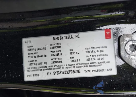 2018 Tesla Model 3 Long Range/Performance z USA, uszkodzony, nr VIN 5YJ3E1EB3JF064096